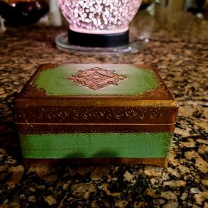 Music Box works great